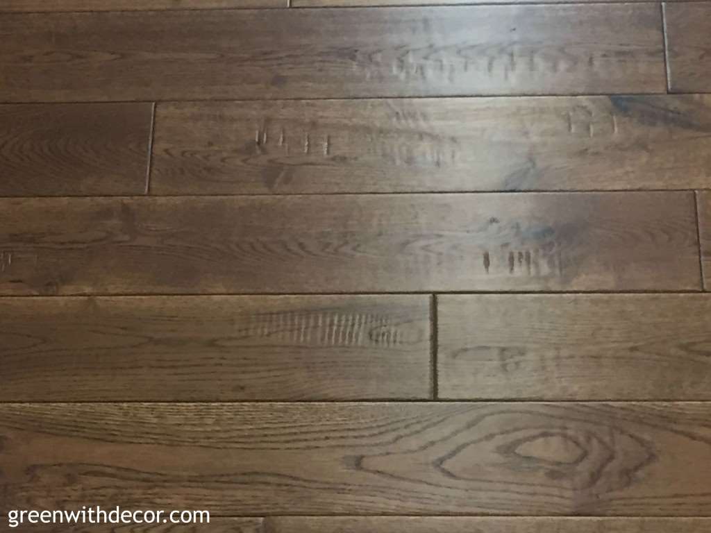 Green With Decor – Tips for picking a hardwood floor color
