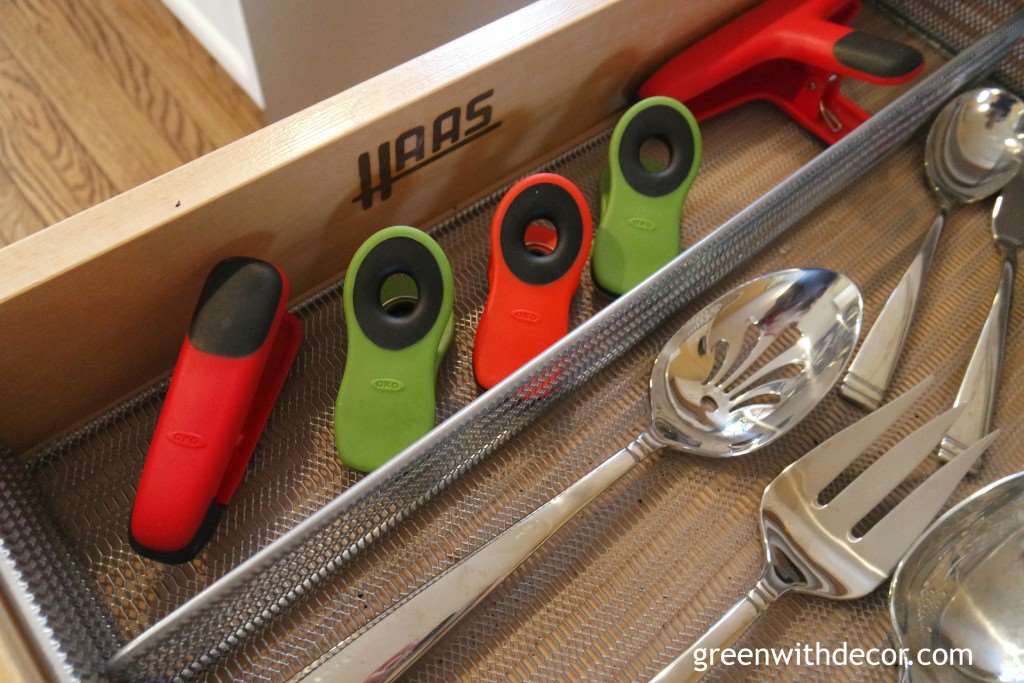 Organizing the kitchen drawers (even the junk drawer) – Green With