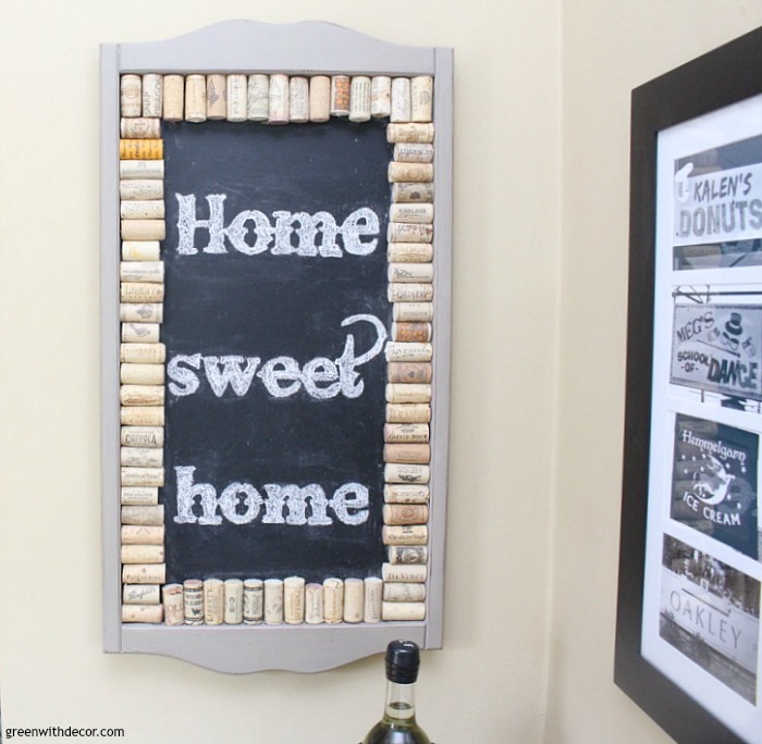 Cork chalkboard with perfect 'home sweet home' letters - love how she wrote that! And such a cute DIY with wine corks! Easy wall decor!