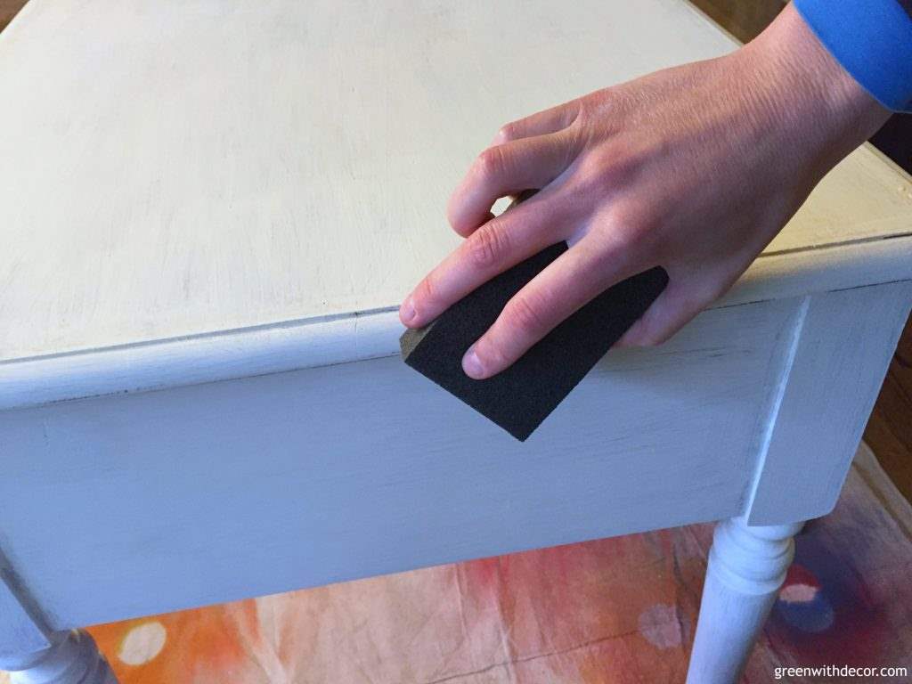 This is a great tutorial for painting an old desk with chalk paint! Smart, cheap idea instead of buying everything new for a home office. | Green With Decor