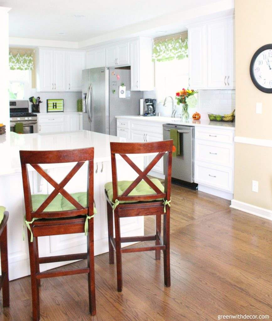 Green and White Fall Decor in the Kitchen and Dining Room