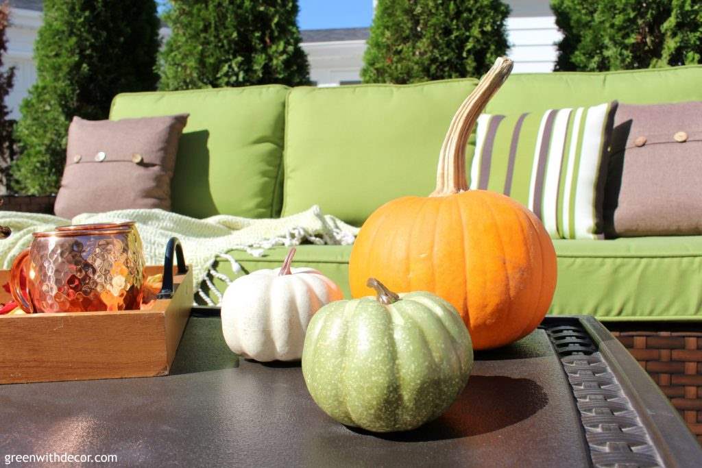 Love the fall patio! She has some great fall decorating ideas plus 18 other bloggers share their outdoor spaces all decked out for fall, too! 