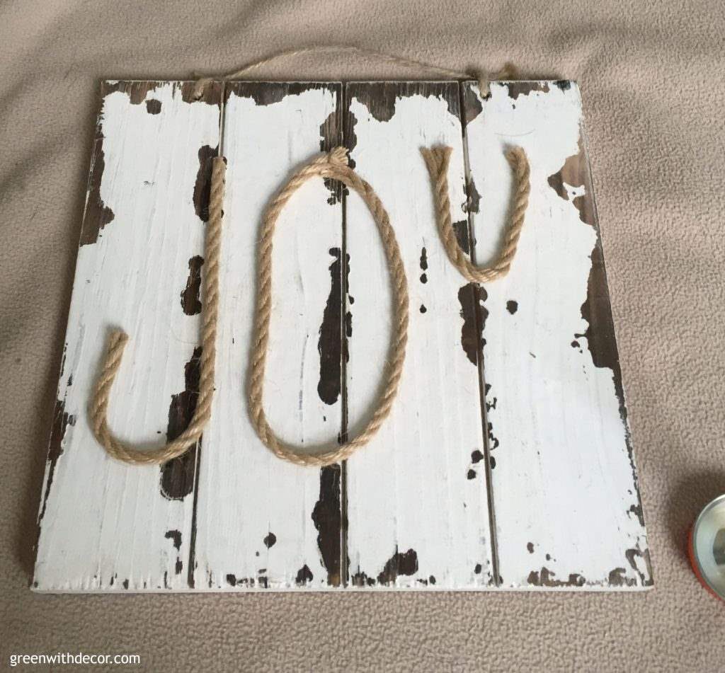 How to make a reclaimed wood Love rope sign