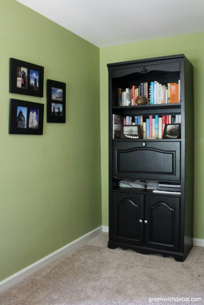 How To Paint A Bookshelf Spray Or Paint By Hand Green With Decor