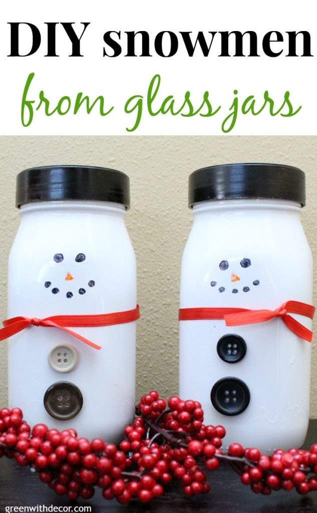 An easy winter craft: how to make snowmen from glass jars. What a great idea for winter decorating, usually everything is so bare after Christmas. This is such an easy DIY, the kids would love this craft