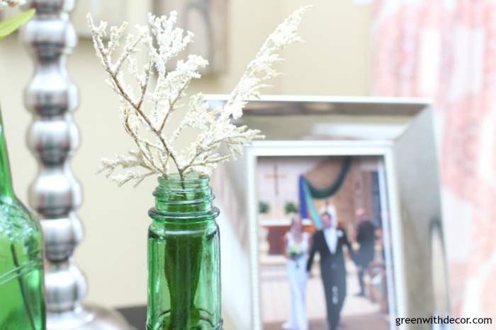 St. Patrick's Day decorating in the family room. Some easy festive ideas for adding St. Patrick's Day decor to a neutral family room.