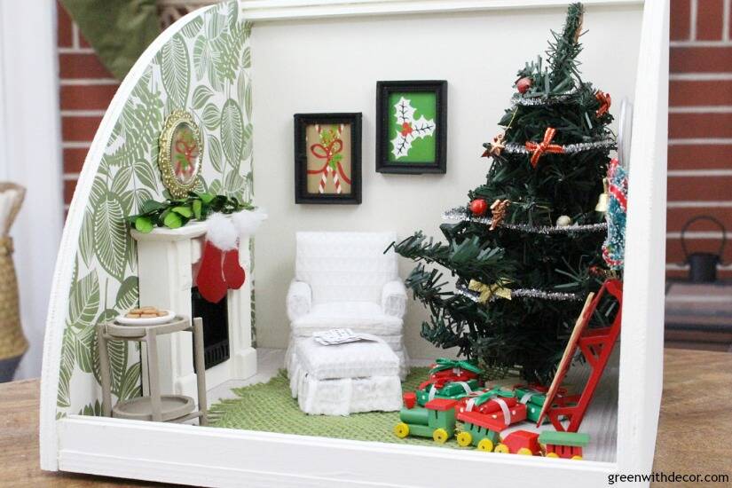 A miniature Christmas living room - these little dollhouse accessories are so cute and festive for Christmas!