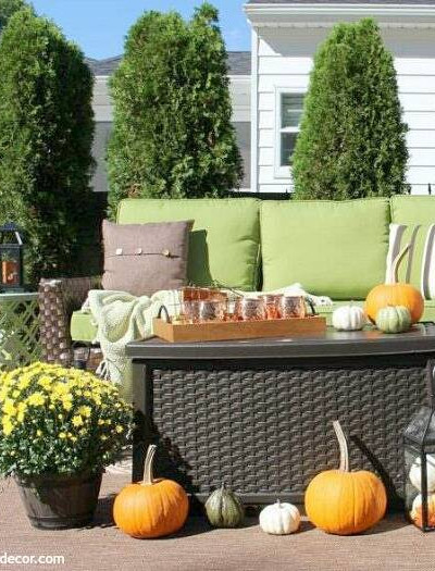 Love the fall patio! She has some great fall decorating ideas plus 18 other bloggers share their outdoor spaces all decked out for fall, too!