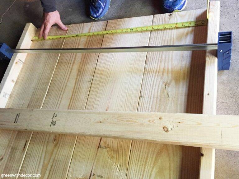 How to build a farmhouse dining table - Green With Decor