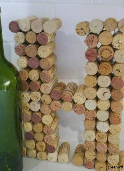 Easy DIY wine cork initial