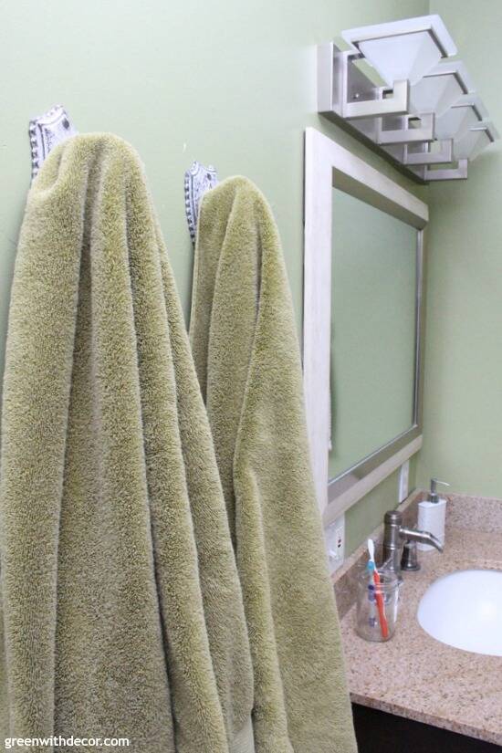 Upgrade Your Bathroom With These Eco-Friendly Bath Towels - InsideHook