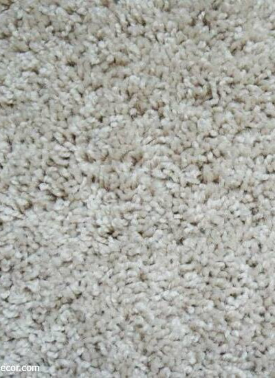 Tips for picking carpet – and an argument for having carpet on the stairs.