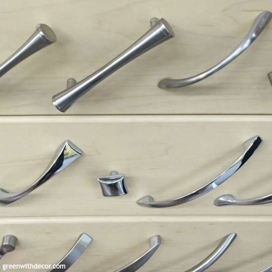 Picking kitchen cabinet handles - Green With Decor