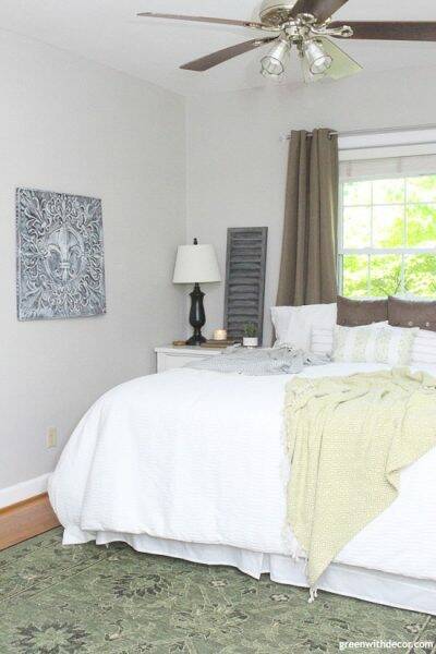 A neutral bedroom makeover - Green WIth Decor