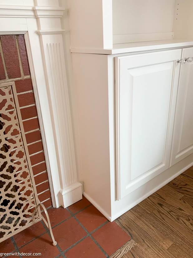 White Built In Bookshelves Around The Fireplace Green With Decor