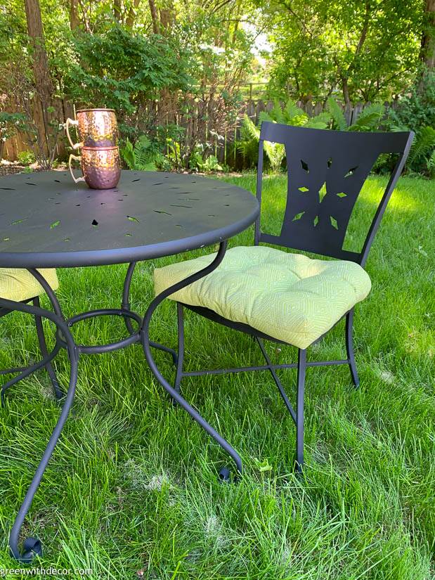 Painted deals bistro set