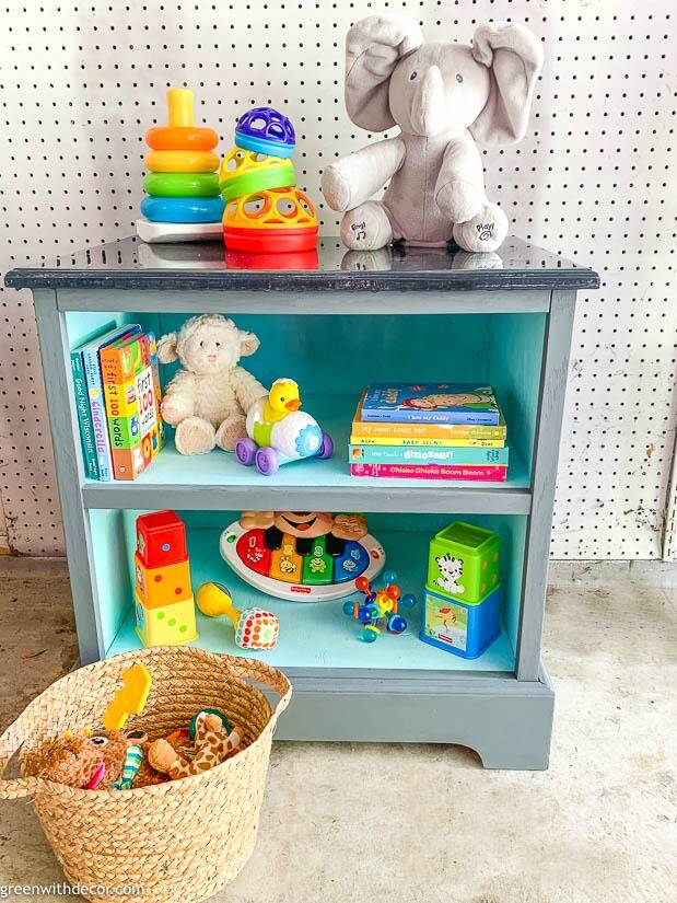 A colorful end table makeover with gel stain and glaze - Green WIth Decor