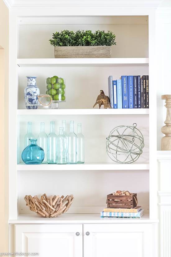 How To Decorate Bookshelves Green With Decor