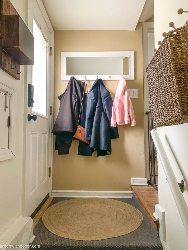 Organization for a Small Entryway 