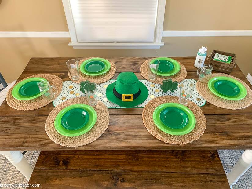 A casual St Patrick’s Day centerpiece with seagrass chargers