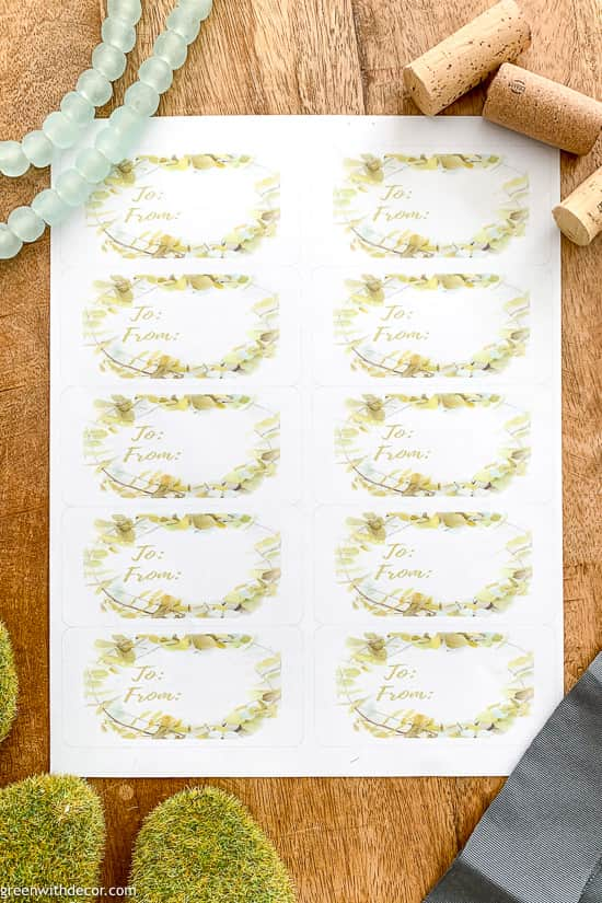 Free printable wreath gift tags