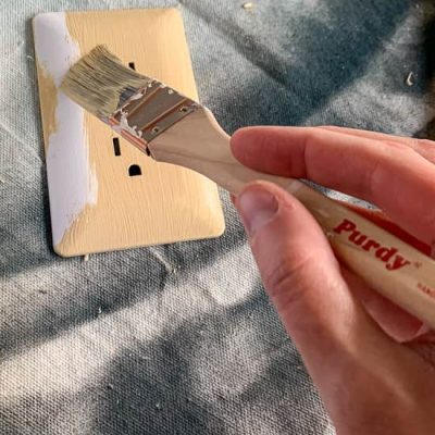 Painting a paintable outlet