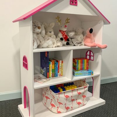 Cute dollhouse bookcase DIY makeover